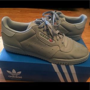 Adidas Yeezy powerphase calabasas